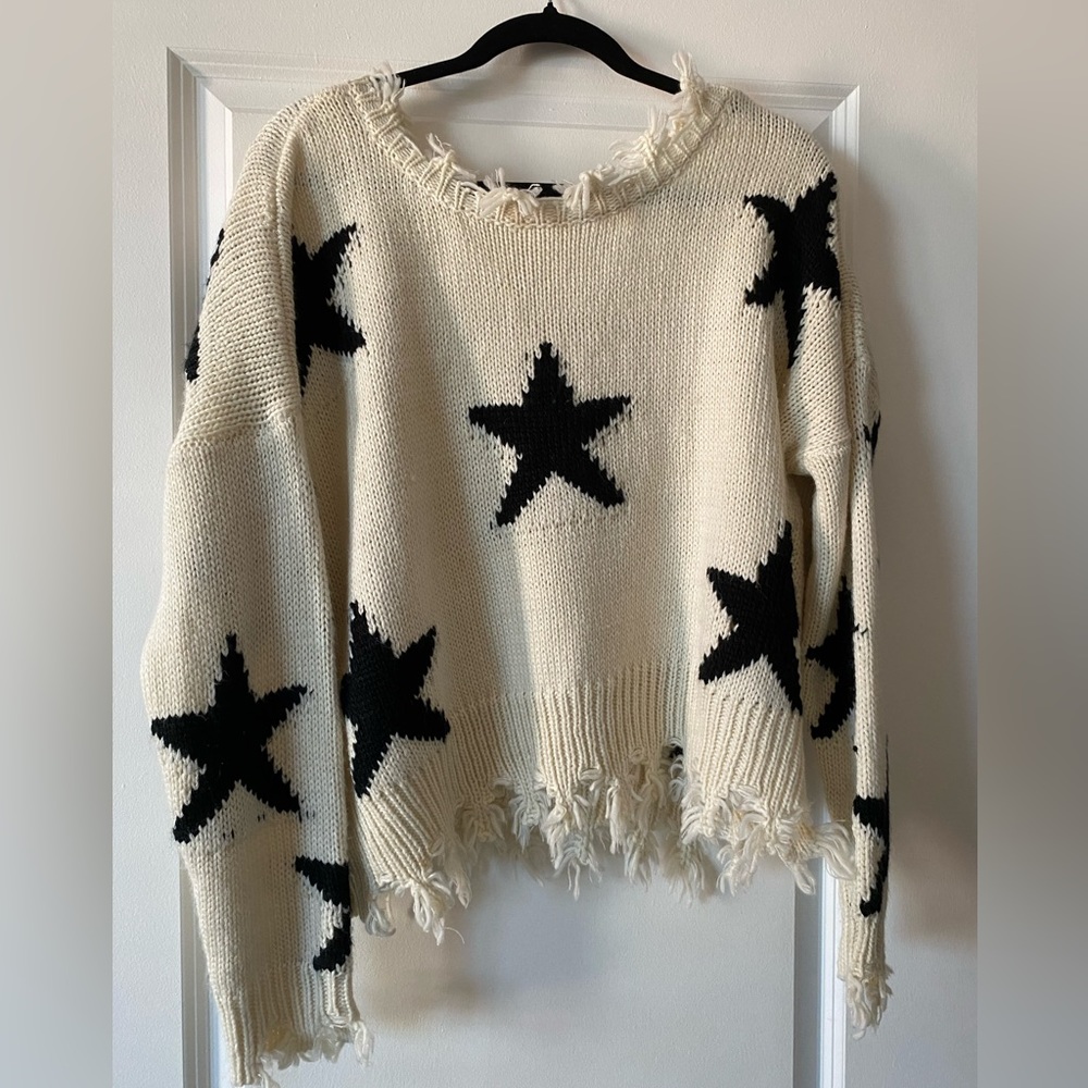 Women’s Storia Off the Shoulder/V Neck Star Print Sweater Cream/Black Size S